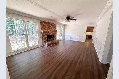 4379 Inns Brook Drive, Snellville, GA 30039 - Photo 9