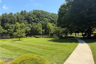 2261 Eastgate Dr E, Hiawassee, GA 30546 - Photo 33