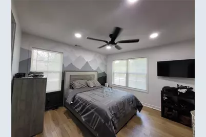 2107 Pinehurst Drive, East Point, GA 30344 - Photo 5