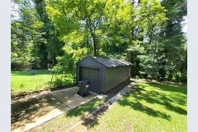 2107 Pinehurst Drive, East Point, GA 30344 - Photo 9
