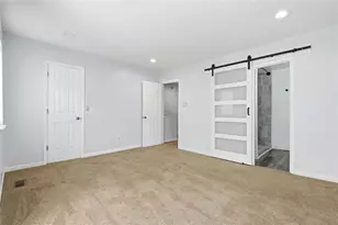 2226 Spring Walk Ct, Atlanta, GA 30341 - Photo 9