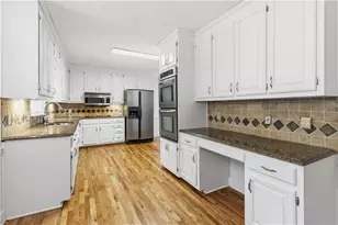 275 Sageglen, Lawrenceville, GA 30044 - Photo 7