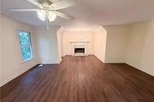 644 Laurel Wood Dr SW, Marietta, GA 30064 - Photo 3