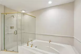 9415 Huntcliff Trce, Sandy Springs, GA 30350 - Photo 35