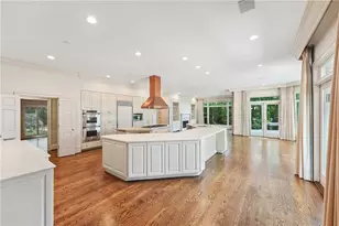 9415 Huntcliff Trce, Sandy Springs, GA 30350 - Photo 9
