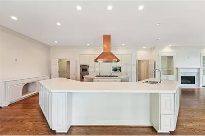 9415 Huntcliff Trace, Sandy Springs, GA 30350 - Photo 11
