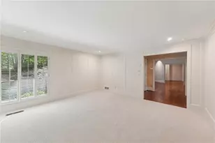 9415 Huntcliff Trce, Sandy Springs, GA 30350 - Photo 19