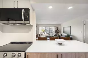 2460 Peachtree Road NE, Atlanta, GA 30305 - Photo 9