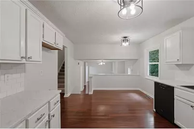 3242 Boulder Brook Drive, Lithonia, GA 30038 - Photo 11