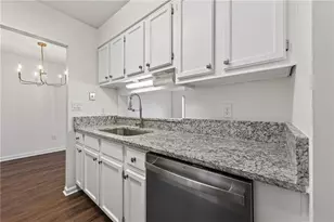 300 Johnson Ferry Road NE, Sandy Springs, GA 30328 - Photo 7
