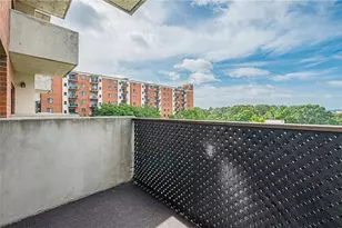 300 Johnson Ferry Road NE, Sandy Springs, GA 30328 - Photo 25