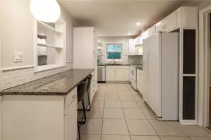 1170 N Druid Woods Ct, Decatur, GA 30033 - Photo 11