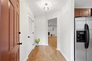512 McGill Pl NE, Atlanta, GA 30312 - Photo 3