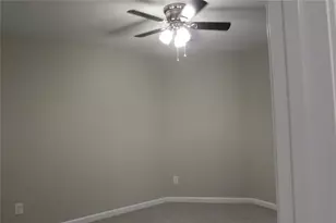 5901 Ravensway Dr, Lithonia, GA 30058 - Photo 13