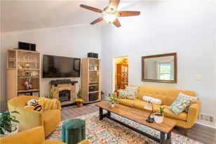 2627 Pinebrook Dr, Gainesville, GA 30506 - Photo 13