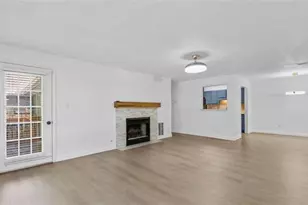 204 Berkeley Woods Dr, Duluth, GA 30096 - Photo 3
