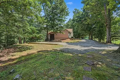 6431 Chestnut Hill Road, Flowery Branch, GA 30542 - Photo 27