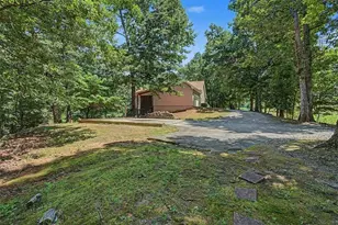 6431 Chestnut Hill Rd, Flowery Branch, GA 30542 - Photo 27
