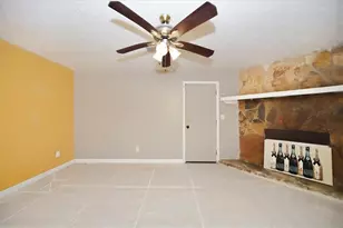 2498 Robinhood Dr, Ellenwood, GA 30294 - Photo 9