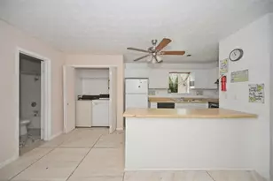 2498 Robinhood Dr, Ellenwood, GA 30294 - Photo 3