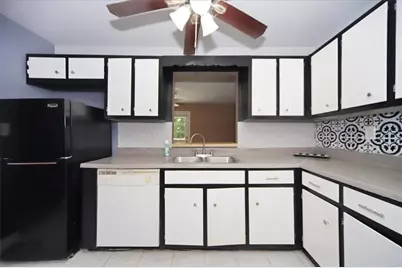 2498 Robinhood Drive, Ellenwood, GA 30294 - Photo 15