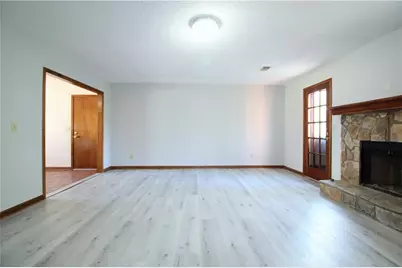585 Wayside Drive, Lawrenceville, GA 30046 - Photo 5