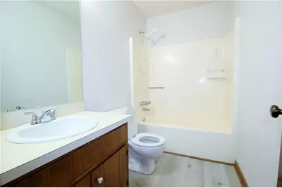585 Wayside Drive, Lawrenceville, GA 30046 - Photo 17