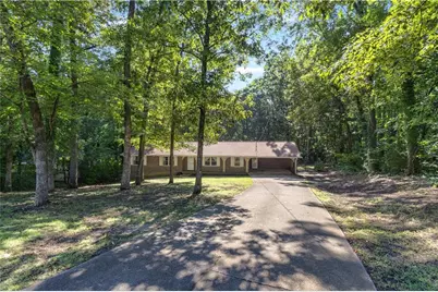 3970 N Martin Way, Lithia Springs, GA 30122 - Photo 3