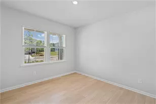 3096 Orwell Dr, Gainesville, GA 30507 - Photo 3