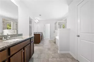 2445 Overlook Ave, Lithonia, GA 30058 - Photo 23