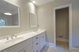 1150 Goodwin Pl NE, Atlanta, GA 30319 - Photo 15