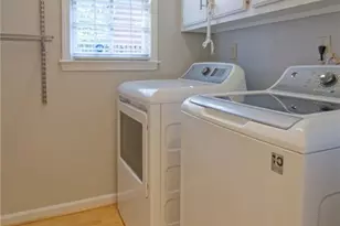 1150 Goodwin Pl NE, Atlanta, GA 30319 - Photo 11