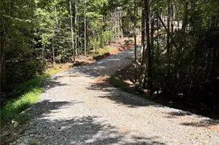 320 E Ridge Ln, Ellijay, GA 30536 - Photo 25