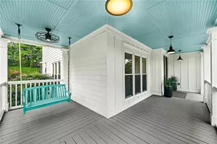 2437 Retreat Close, Marietta, GA 30066 - Photo 3