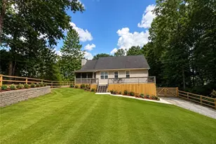 3980 Piper Glen Dr, Buford, GA 30519 - Photo 15