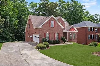 2871 Weatherstone Circle SE, Conyers, GA 30094 - Photo 3