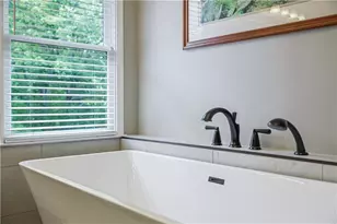 1182 Brookhaven Glen NE, Atlanta, GA 30319 - Photo 21