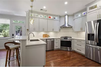 1182 Brookhaven Glen NE, Atlanta, GA 30319 - Photo 1