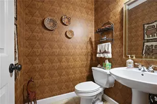 1182 Brookhaven Glen NE, Atlanta, GA 30319 - Photo 13