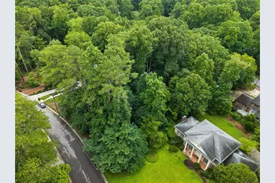 2032 Castleway Drive NE, Atlanta, GA 30345 - Photo 11