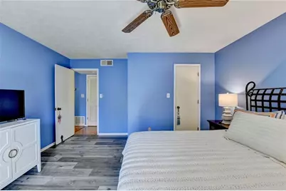 709 River Run Drive, Sandy Springs, GA 30350 - Photo 17