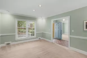 6 Downshire Ln, Decatur, GA 30033 - Photo 9