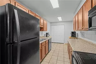 706 Brighton Point, Sandy Springs, GA 30328 - Photo 11