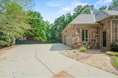 1605 Lockridge Drive, Cumming, GA 30041 - Photo 5