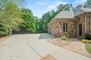 1605 Lockridge Dr, Cumming, GA 30041 - Photo 5