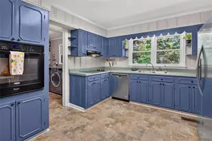 202 Peachtree St, Fairmount, GA 30139 - Photo 11