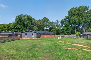 202 Peachtree St, Fairmount, GA 30139 - Photo 39