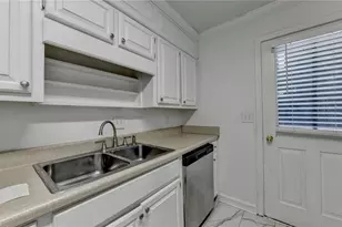 5025 Leeshire Trail, Tucker, GA 30084 - Photo 13