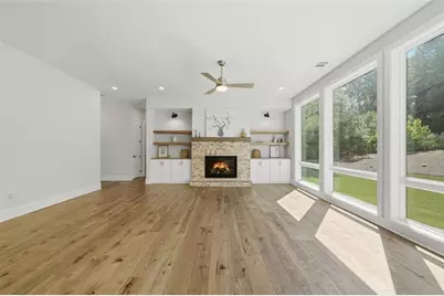 401 Oakleigh Avenue, Woodstock, GA 30188 - Photo 9