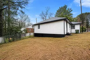 641 Hamilton E Holmes Dr NW, Atlanta, GA 30318 - Photo 15